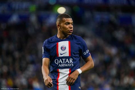 Mercato PSG une décision majeure sur l avenir de Mbappé