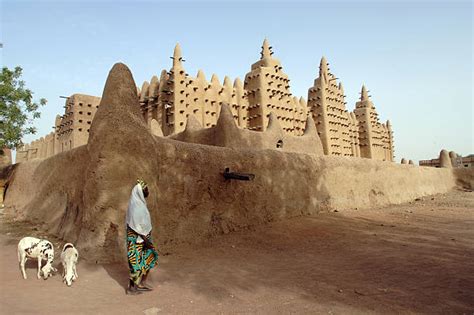 Timbuktu Mosque Stock Photos, Pictures & Royalty-Free Images - iStock