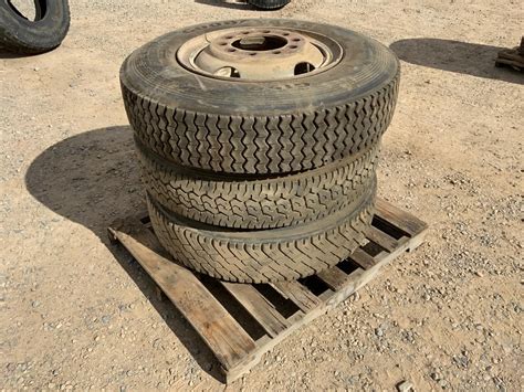 R Commercial Truck Drive Tires Wheels Bigiron Auctions