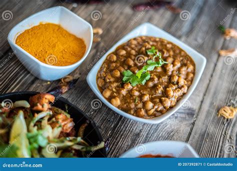 Indian Restaurant Food Platter Stock Image - Image of bread, potato ...