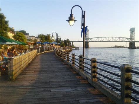 Downtown Wilmington Nc Riverwalk