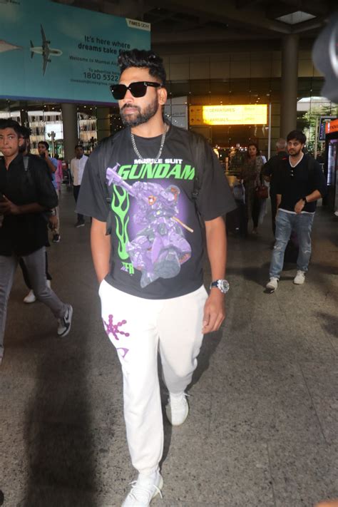 Mohammed Siraj Spotted at Airport: India Pacer Aces The Stylish Look
