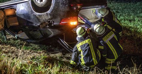 Rheinberg Auto Berschl Gt Sich Drei Verletzte