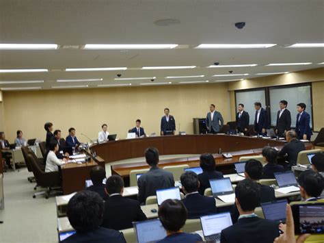 【県議会】埼玉県虐待禁止条例の一部を改正する条例案が委員会にて審査されました。 埼玉県議会 自由民主党議員団