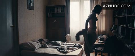 FALLING NUDE SCENES AZNude