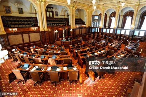 Illinois State Senate Chambers Photos and Premium High Res Pictures ...