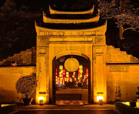 Visite Nocturne De La Citadelle Imp Riale De Thang Long Hanoi