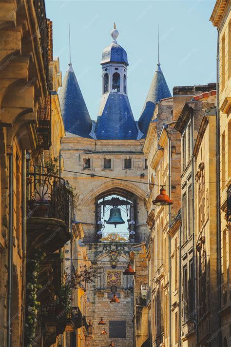 Premium Photo | Street view of old city in bordeaux, france, typical