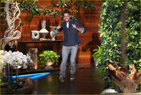 Photo Justin Hartley Rachel Mcadams Ellen Show 05 Photo 3789621