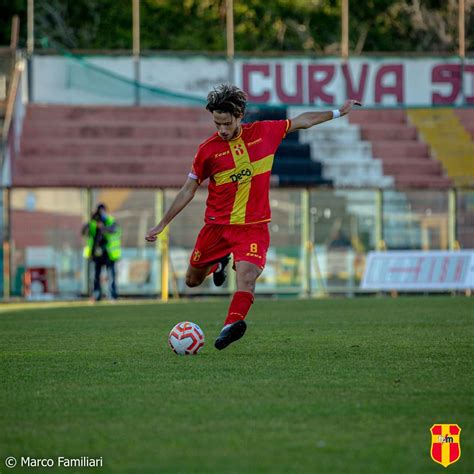 Acireale Calcio Vs Fc Messina Wesport