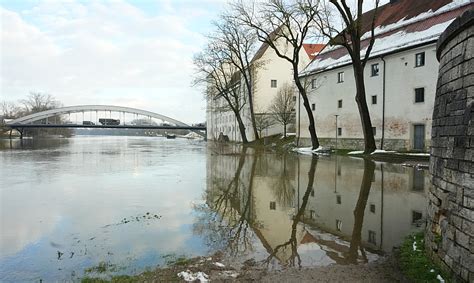 Hochwasser In Straubing Meldestufe Bereits Erreicht Regio Aktuell