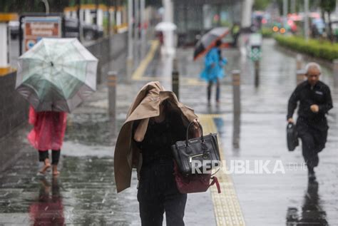 Hujan Lebat Diprediksi Guyur Provinsi Di Indonesia Termasuk Jakarta