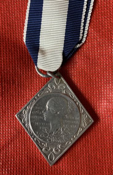 Queen Victoria Diamond Jubilee Medal Cp Militaria