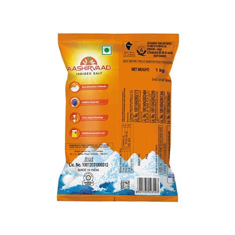 Aashirvaad Shudh Chakki Whole Wheat Atta 5 Kg Iodized Natural Salt