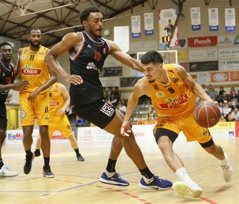 Basket Ball Nationale Masculine Priss M Con Veut Continuer Sur Sa