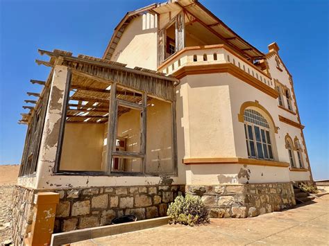 Kolmanskuppe Ghost Town Tours - Namibia App