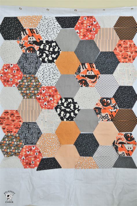 Large Hexagon Quilt Pattern and Tutorial | Polka Dot Chair