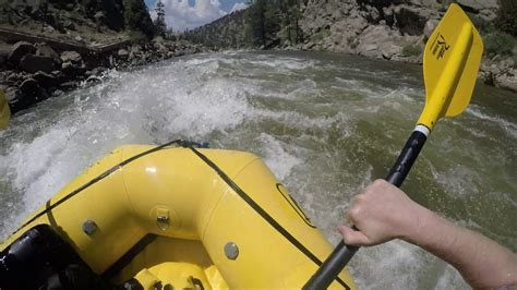 White Water Rafting Down The Arkansas River Youtube