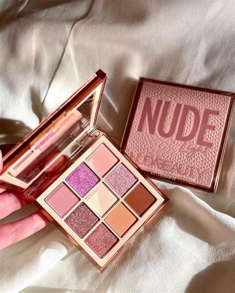 Huda beauty light nude obsessions eyeshadow palette цена 1100 грн в