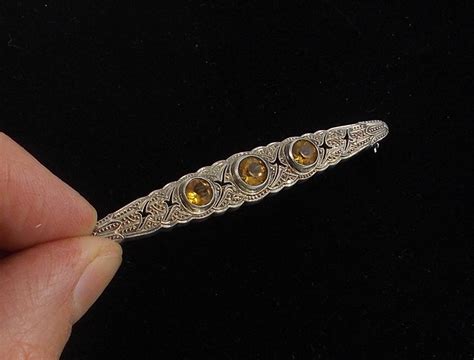 Rare Elegante Brooch In Art Nouveau Style With Citrin Gem