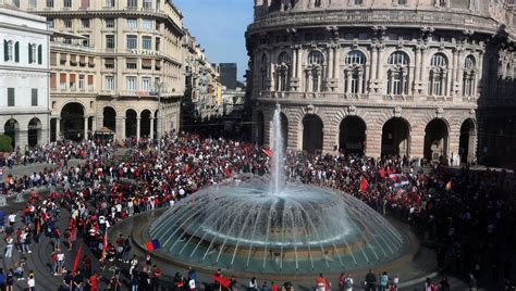 Genoa la festa rossoblù la Repubblica