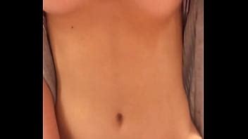 écolière se fait baiser lentement XVIDEOS