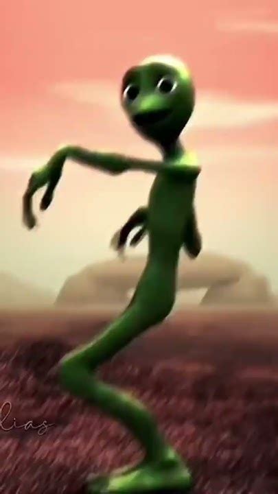 green alien dance despacito #tiktokvideo #shorts# - YouTube