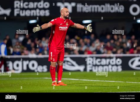 Pepe Reina Of Villarreal Cf Look During The Match Fc Cartagena Vs