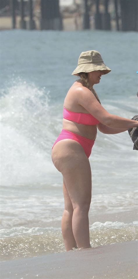 Iskra Lawrence Showed A Sexy Ass In A Pink Bikini 23 Photos The