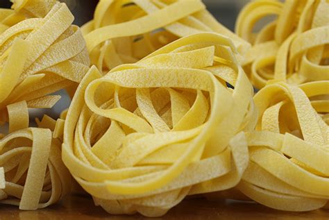 Pasta Trafilata Al Bronzo Con Grano Duro Lucano Nella Filiera Agricola