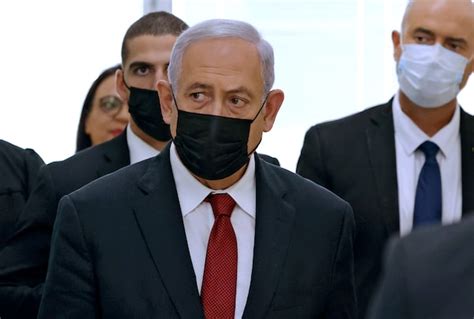 Netanyahu makes rare appearance at his corruption trial - The Globe and ...