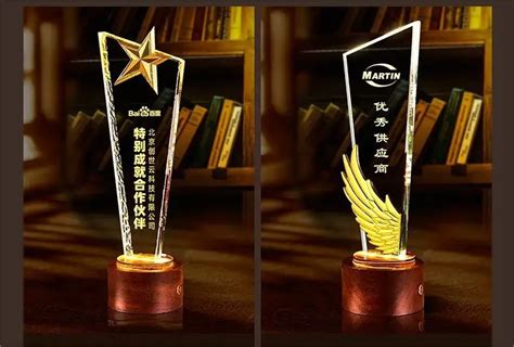 Custom Logo Led Wooden Base Crystal Trophy Luminous Staff Souvenirs