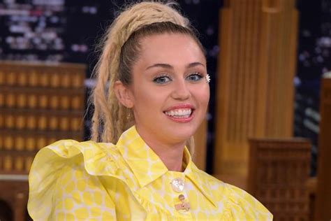 Miley Cyrus hits up vegan hot spot | Page Six