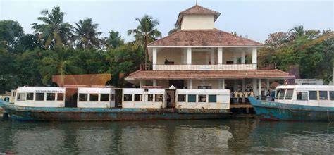 The Vega 120: High speed ferry from Vaikom to Ernakulam (via Perumbalam