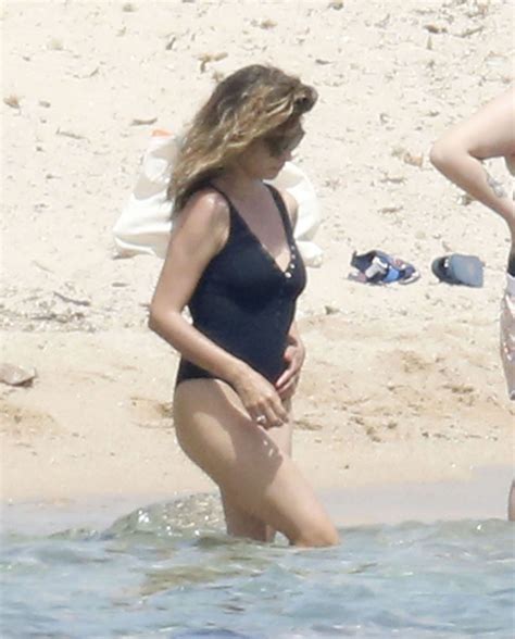 Penelope Cruz Showed Off Her Sexy Body In A Bikini On The Beach The