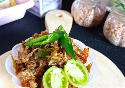 Resep Tongkol Suir Masak Cabe Hijau Oleh Dwy Nor Hidayah Cookpad