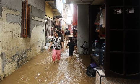 Hujan Deras Ruas Jalan Di Jaksel Terendam Banjir Jawa Pos