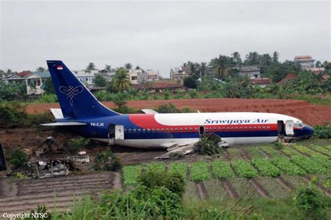 Crash of a Boeing 737-2H6 in Jambi: 1 killed | Bureau of Aircraft ...