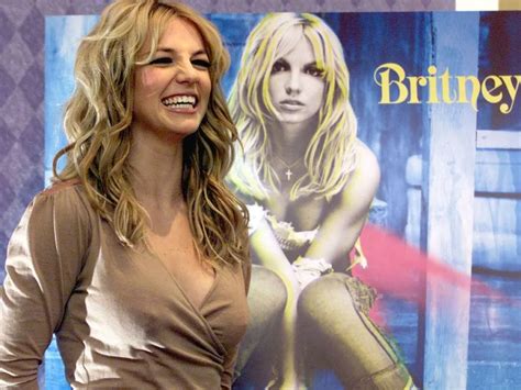 Britney Spears saffiche complètement nue sur Instagram ses fans