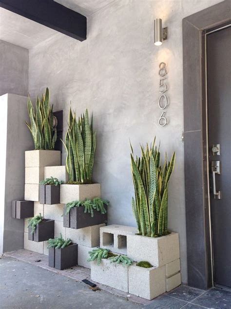 37 Desert Landscape Ideas Incorporating The Beauty Of An Arid Region Cinder Block Garden