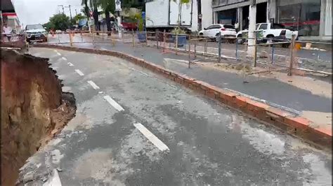 Parte de avenida em Guarabira é interditada após deslizamento de barreira