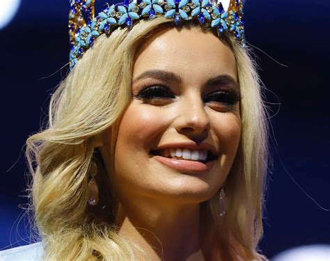 Polka Zosta A Wybrana Miss World Kim Jest Karolina Bielawska