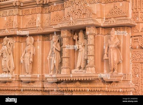 Architectural Details Of Swaminarayan Temple In Diamond Harbour Rd