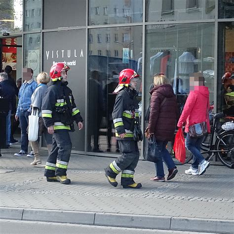 Świnoujście iswinoujscie pl Akcja straży pożarnej w galerii Corso