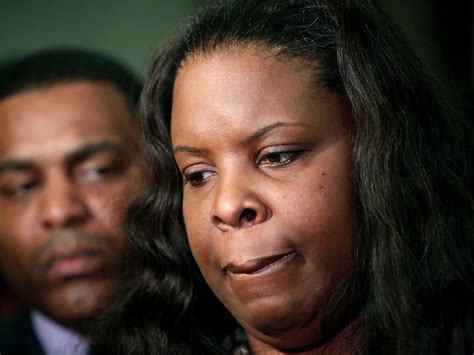 Texas Grand Jury Chooses Not To Indict Police Officer In Shooting Of An