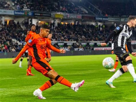 Grootverdiener Luke Le Roux Vertrekt Bij Fc Volendam Nh Nieuws