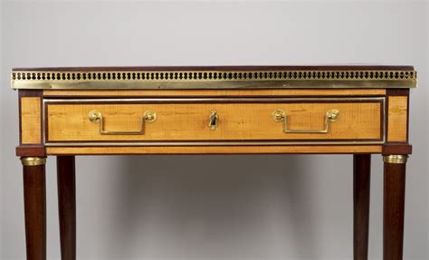 Petit Bureau Louis Xvi En Citronnier Et Amarante Xviiie Si Cle N