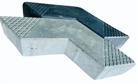 Silver And Bottle Green V Shape Concrete Paver Block At Rs 39 Square