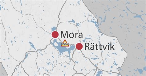 Kvinna Klämdes Fast I Bil Efter Att Ha Kört Av Vägen Svt Nyheter