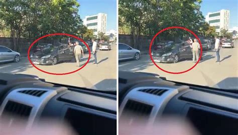 Trafikte yol verme kavgası kamerada Tekme ve yumruklar havada uçtu